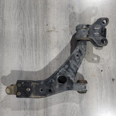 Важіль нижній передній лівий Ford Focus mk3 11-18 залізний R15 F1FZ-3079-A