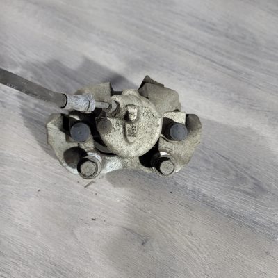 Суппорт передній лівий Ford Focus mk3 11-18 CV6Z-2B121-A