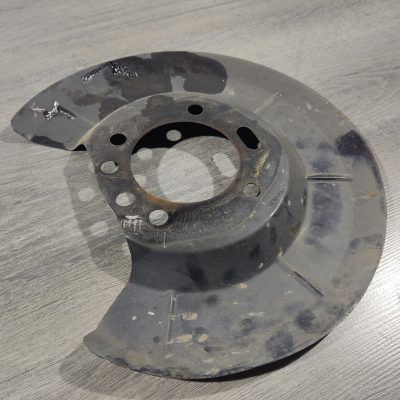 Кожух гальмівного диска задній правий лівий Ford Focus mk3 11-18 AV6Z-2C028-A