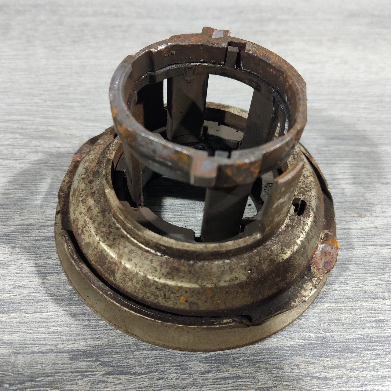 Витискний підшипник зчеплення АКПП Ford Focus mk3 11-18 2.0 usa CA6Z-7A508-E
