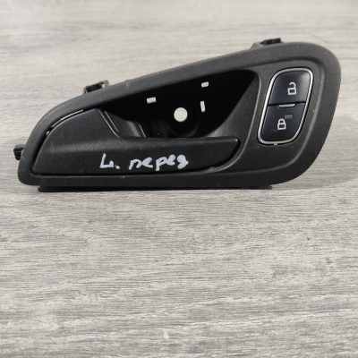 Ручка дверей передня ліва Ford Focus Mk3 2011-2018 f1eb-a22601