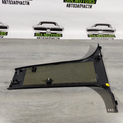 Накладка центральної стійки нижня права Ford Focus mk3 11-18 чорна CV6Z-5424346-BB