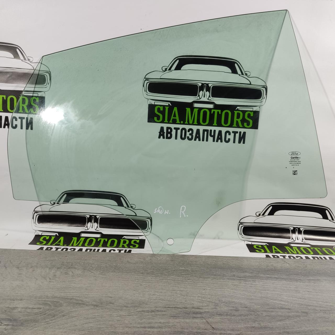 Скло дверей зад прав Ford Focus mk3 11-18 CP9Z-5825712-A