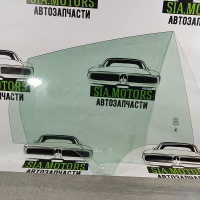 Скло дверей зад прав Ford Focus mk3 11-18 CP9Z-5825712-A