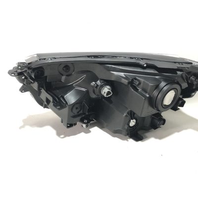 811100R080 Фара правая TOYOTA RAV-4 (2016-18), (81110-0R080)
