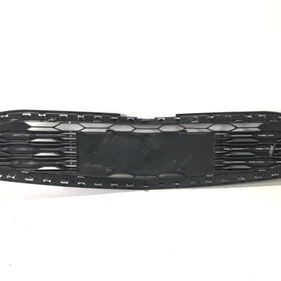 84159846 Решітка радіатора CHEVROLET MALIBU (2016-18), (84159846)