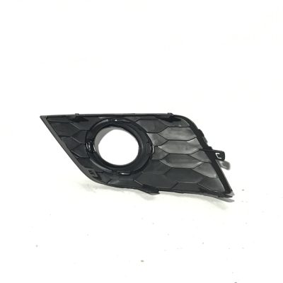 622564AF0A Накладка протитуманок з хромом права NISSAN SENTRA (2016-18), (62256-4AF0A)