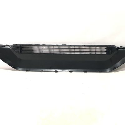 531130R090 Нижня частина переднього бампера TOYOTA RAV-4 (2019), (53113-0R090)