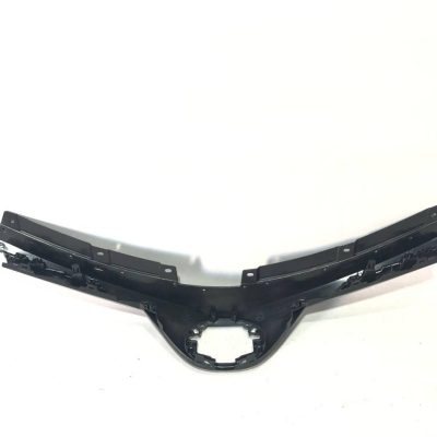 531010R120 Решітка радіатора 1 (з хромом) TOYOTA RAV-4 (2016-18), (53101-0R120)