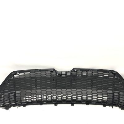 5310202280 Решітка переднього бампера LE чорна глянець TOYOTA COROLLA (2020), (53102-02280)