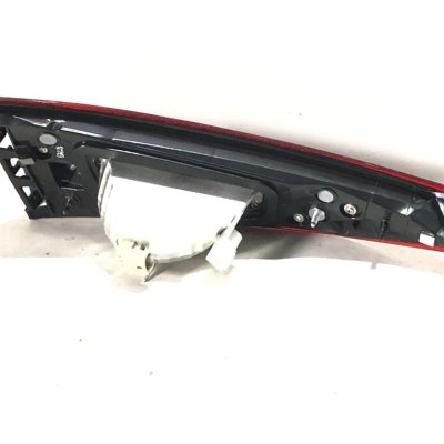 B53W513F0A Ліхтар внутрішній LED правий MAZDA 3 (2017-18), (B53W-51-3F0A)