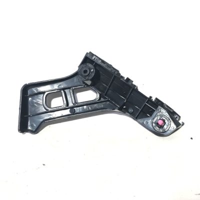 5211576011 Кріплення переднього бампера праве LEXUS СТ200 (2011-17), (52115-76011)