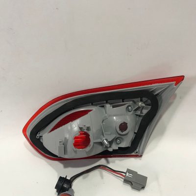 F1EZ13405A Ліхтар внутрішній лівий FORD FOCUS (2015-18), (F1EZ-13405-A)