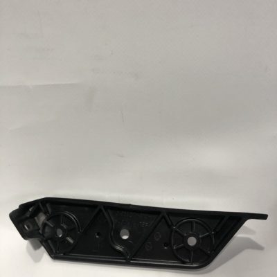HS7Z17C947AA Кріплення заднього бампера (під ліхтар) праве FORD FUSION (2019-20), (HS7Z-17C947-AA)