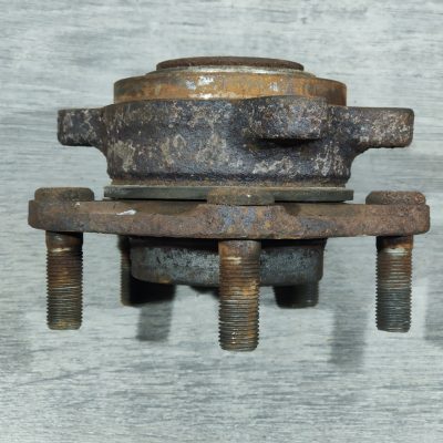 Ступиця передня права Nissan Sentra 13-19 40202-4AF0A