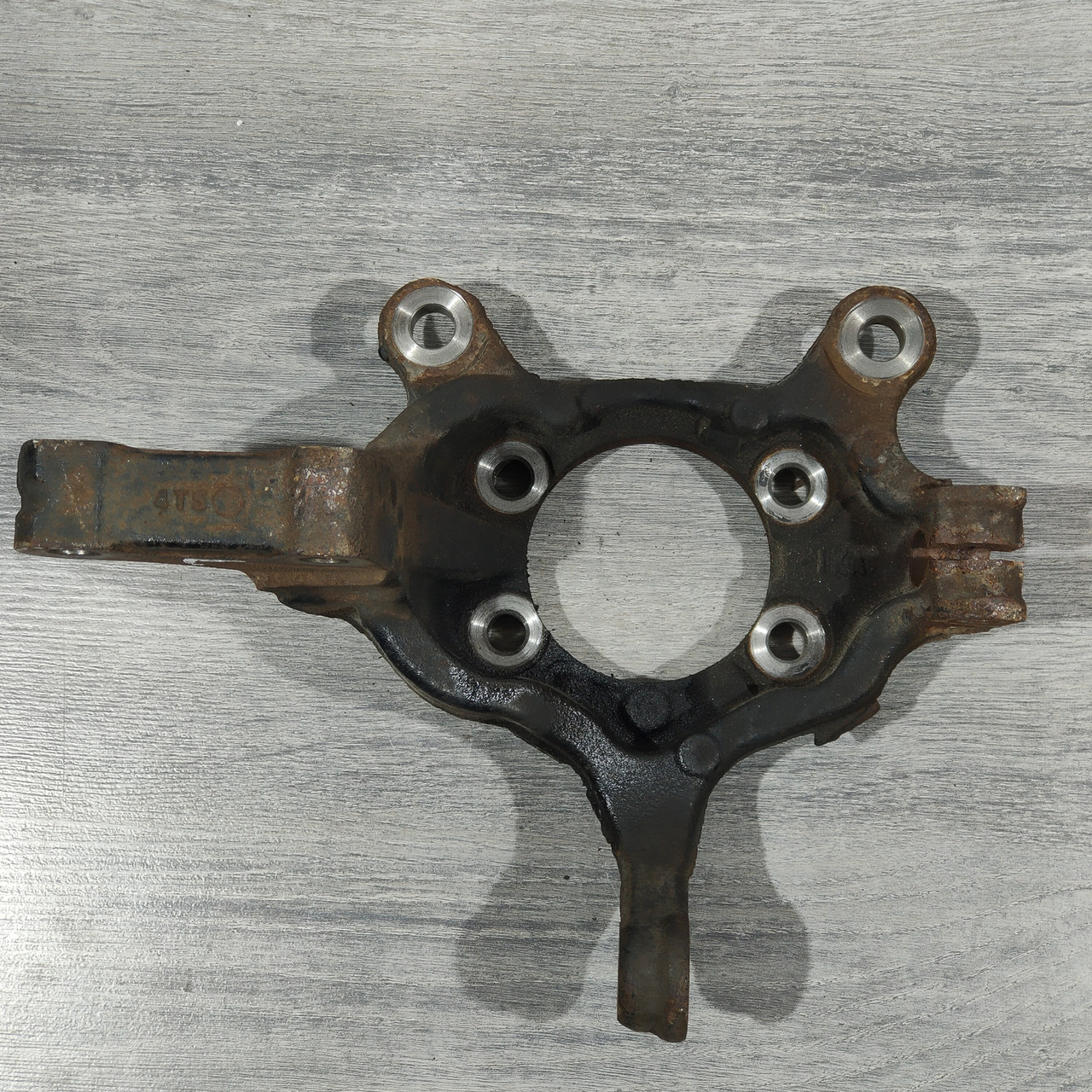 Цапфа передня ліва Nissan Sentra 13-19 1,6 1.8 40015-1KA1A - Зображення 4