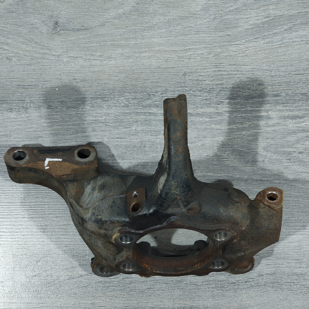 Цапфа передня ліва Nissan Sentra 13-19 1,6 1.8 40015-1KA1A - Зображення 3