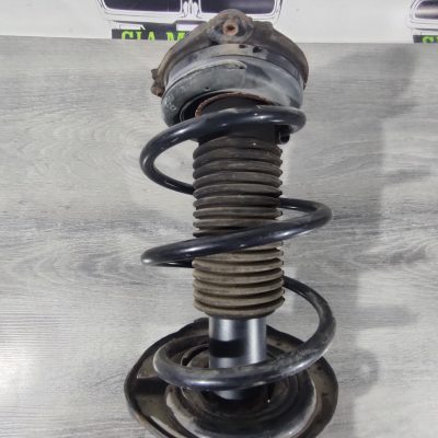 Стійка амортизатора в складанні передня прав Nissan Sentra 13-19 E4302-9AM0B