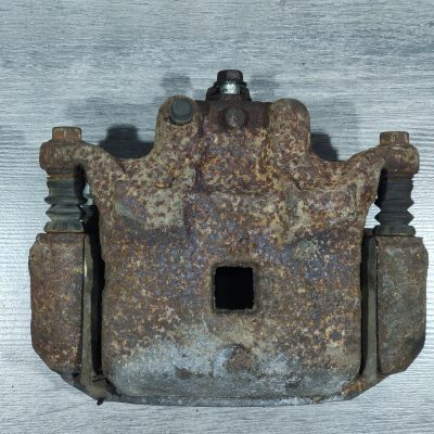 Суппорт передній правий (Ржавий) Nissan Sentra 13-19 1.8 41001-3SG0C