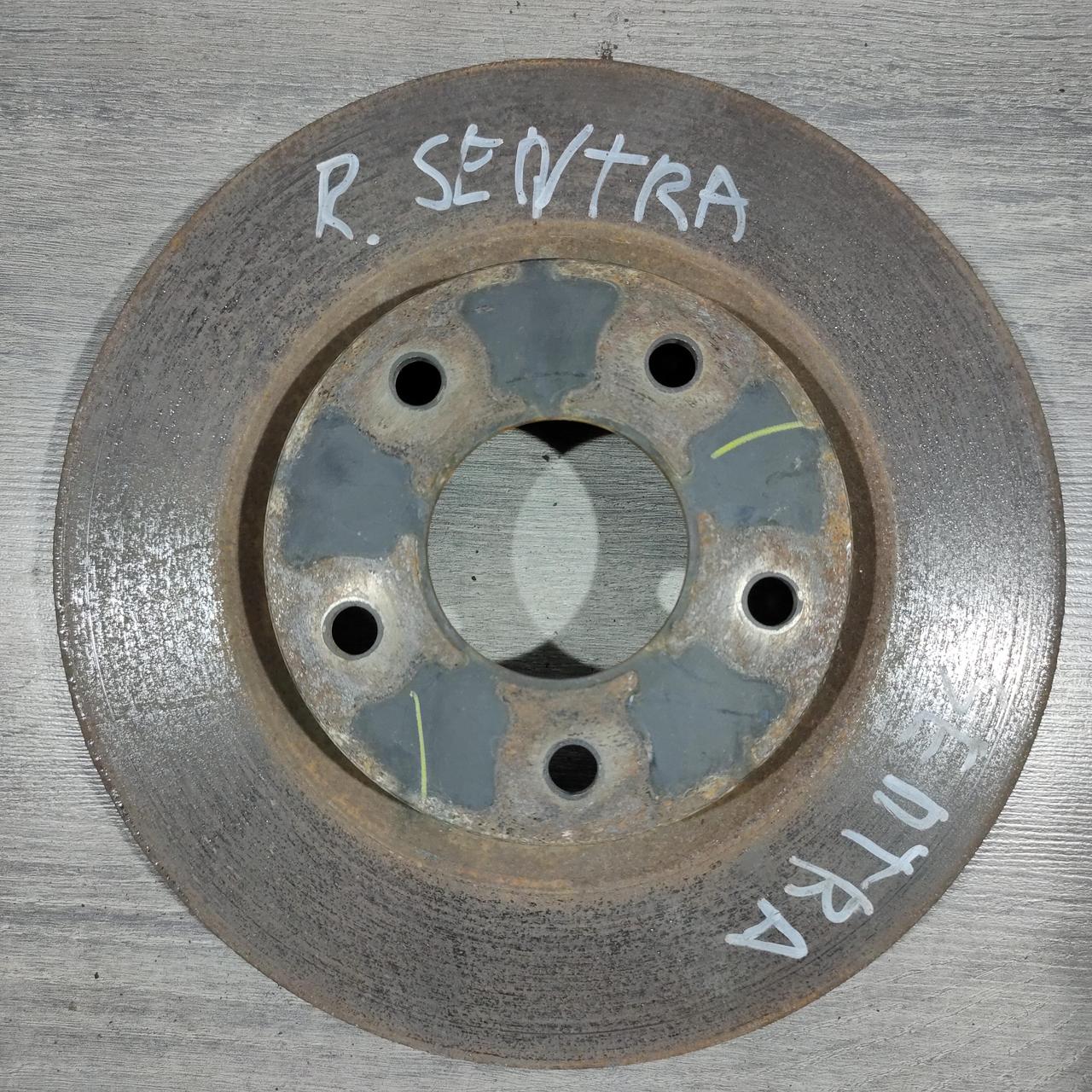 Диск гальмівний передній правий Nissan Sentra 13-19 1.8 40206-3SG0B