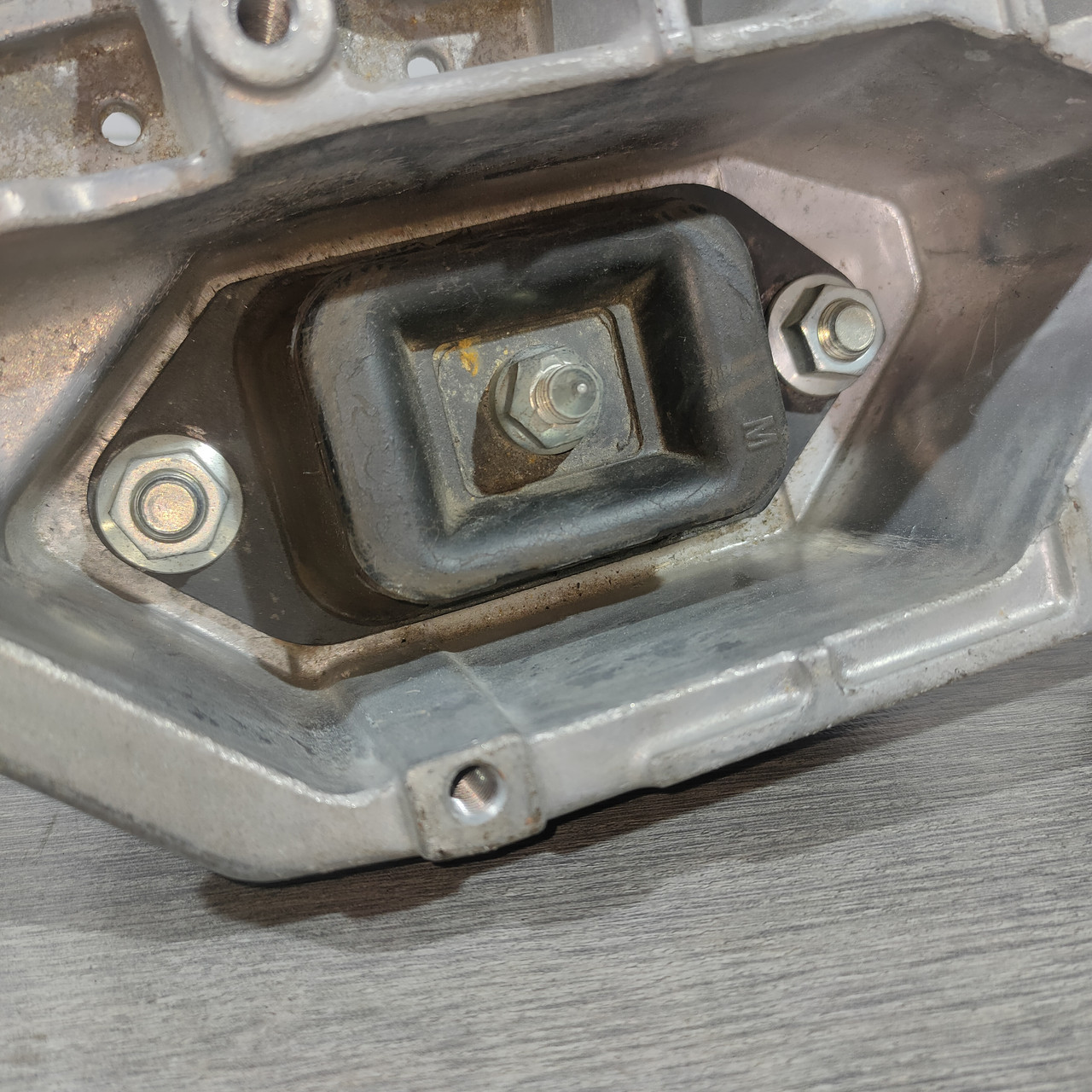 Подушка двигуна ліва Nissan Sentra 13-19 1.8 11220-1KG0A - Зображення 5