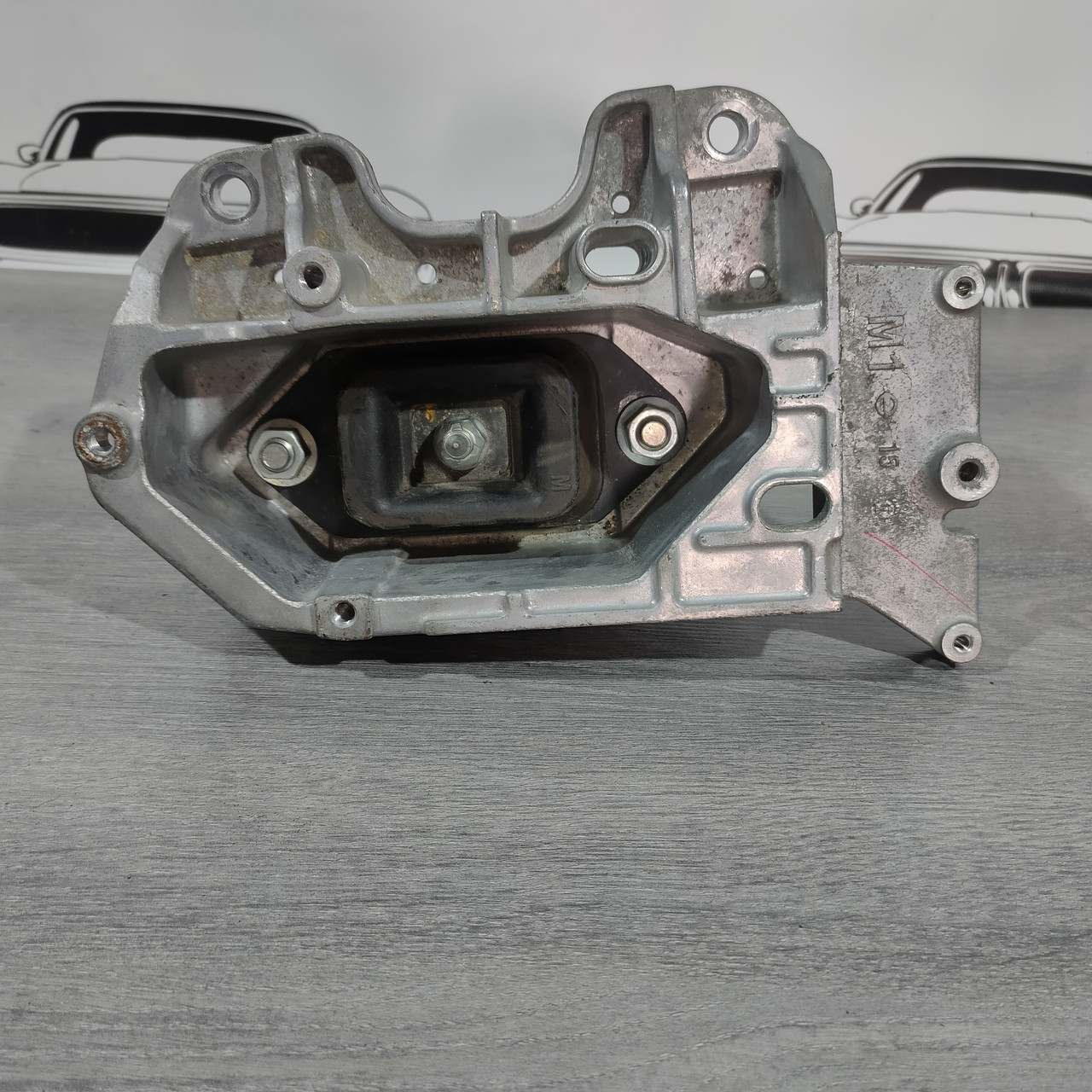 Подушка двигуна ліва Nissan Sentra 13-19 1.8 11220-1KG0A