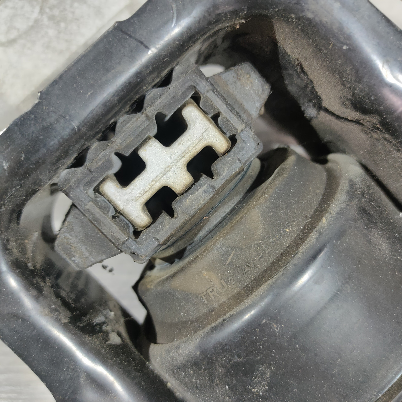 Подушка двигуна права Nissan Sentra 13-19 1.8 11210-5UD0A - Зображення 6
