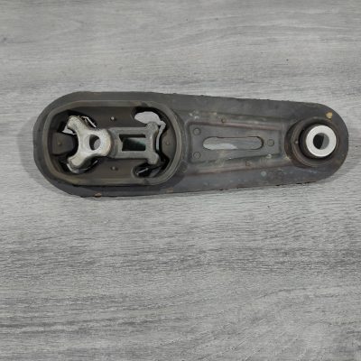 Подушка двигуна задня Nissan Sentra 13-19 1.8 АКПП 11360-1KA0A