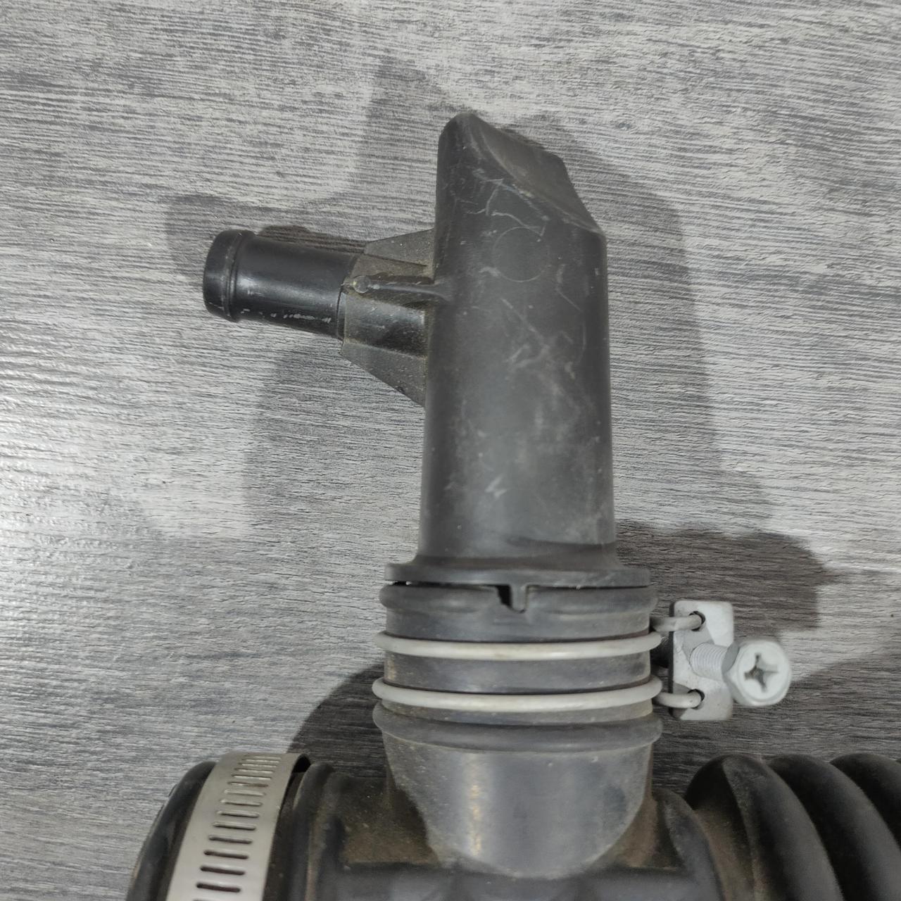 Повітровід на колектор гума Nissan Sentra 13-19 1.8 16576-3RC2A - Зображення 3