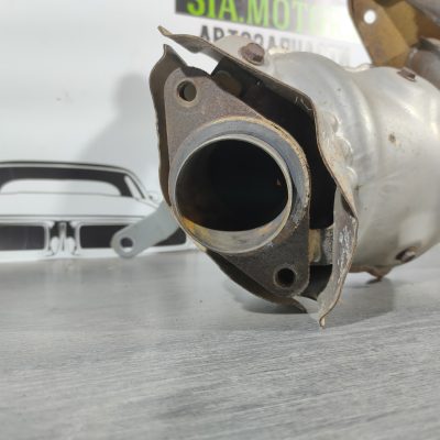 Колектор випускний Nissan Sentra 16-19 рест 1.8 з каталізатором 140E2-4AF0A
