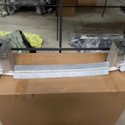Підсилювач переднього бампера AUDI Q7 2017-19 OEM 4m0807109c
