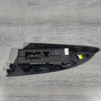 Керування склопідіймачем переднім лівим Nissan Sentra 13-19 з накладкою 25401-3SH1A
