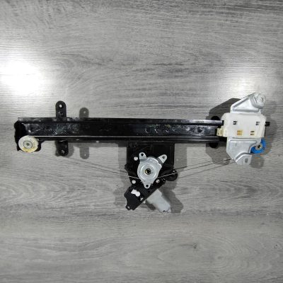 Склопідіймач з мотором передній правий Nissan Sentra 13-19 80720-9AM0A