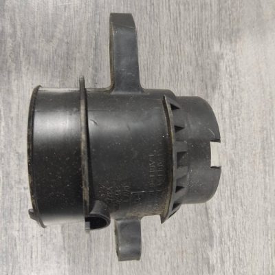 Корпус витратоміру повітря Ford Focus mk3 11-18 2.0 BV6Z-9B642-A