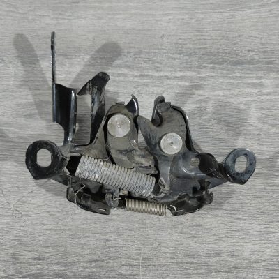 Замок капота Nissan Sentra 13-19 65601-5UD0A