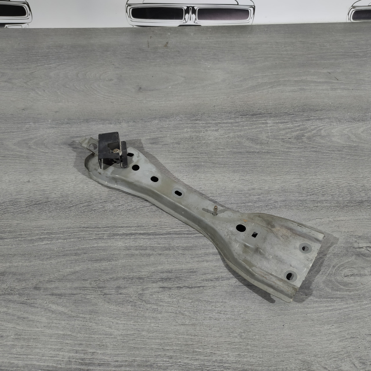 Планка замка капота Nissan Sentra 13-19 1.8 F2550-3SHMH - Зображення 2