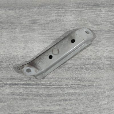 Планка кріплення телевізора Nissan Sentra 13-19 1.8 F25A2-EL0MA