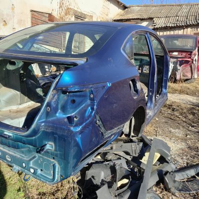 Четверте крило задня права Nissan Sentra 13-19 G8100-3SGMA