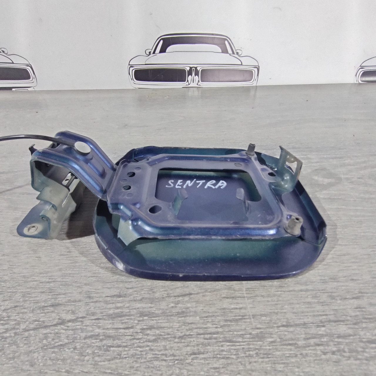 Лючок бензобака Nissan Sentra 13-19 синій G8830-9ANMA - Зображення 3