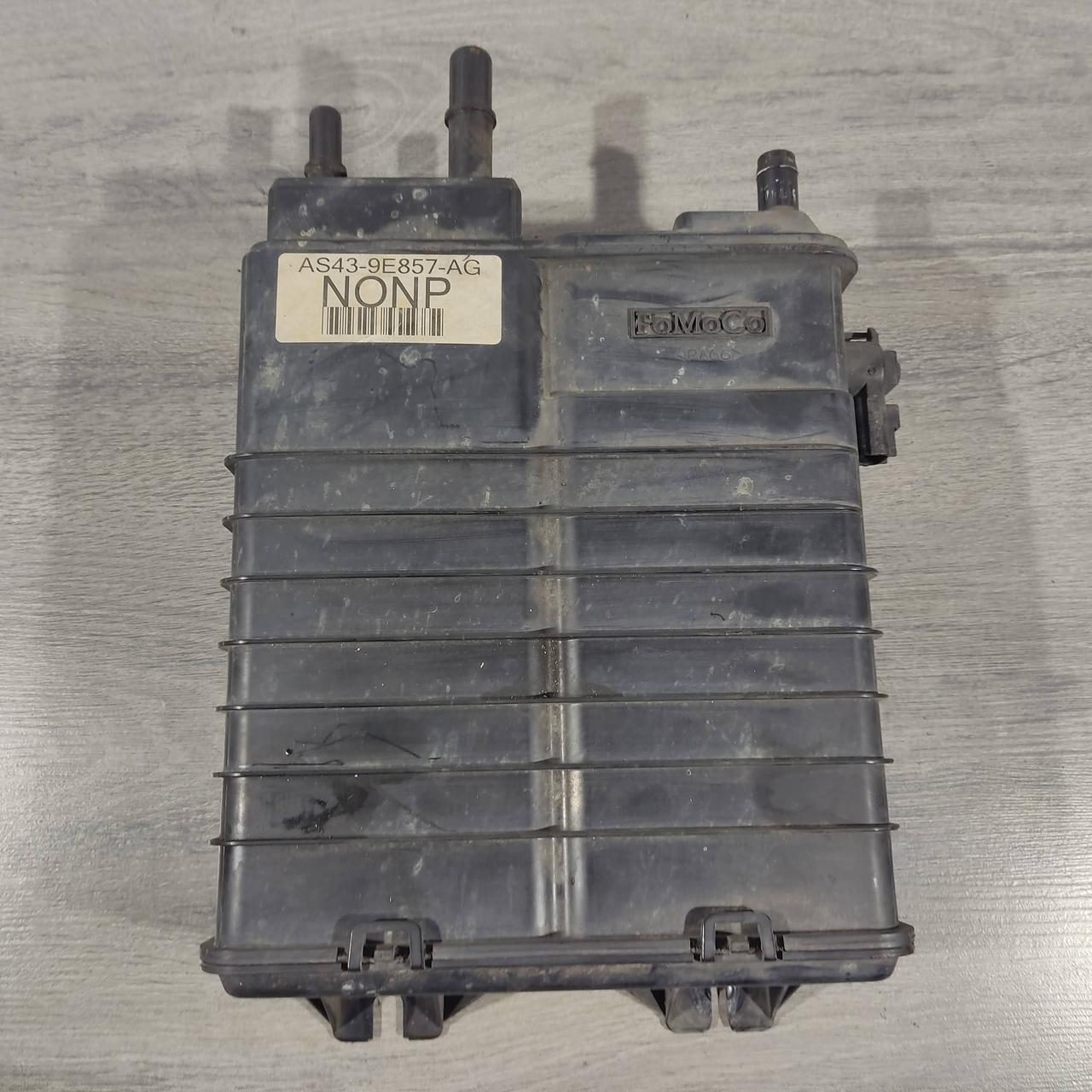Каністра з вугіллям абсорбер Ford Focus mk3 11-18 2.0 1.0T AS4Z-9D653-F