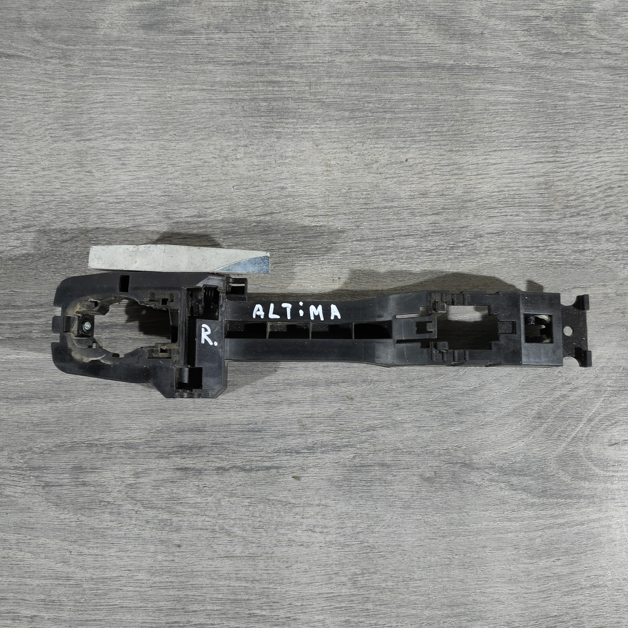 Механізм ручки дверей передньої правої Nissan Altima 13-18 80610-4BA0A