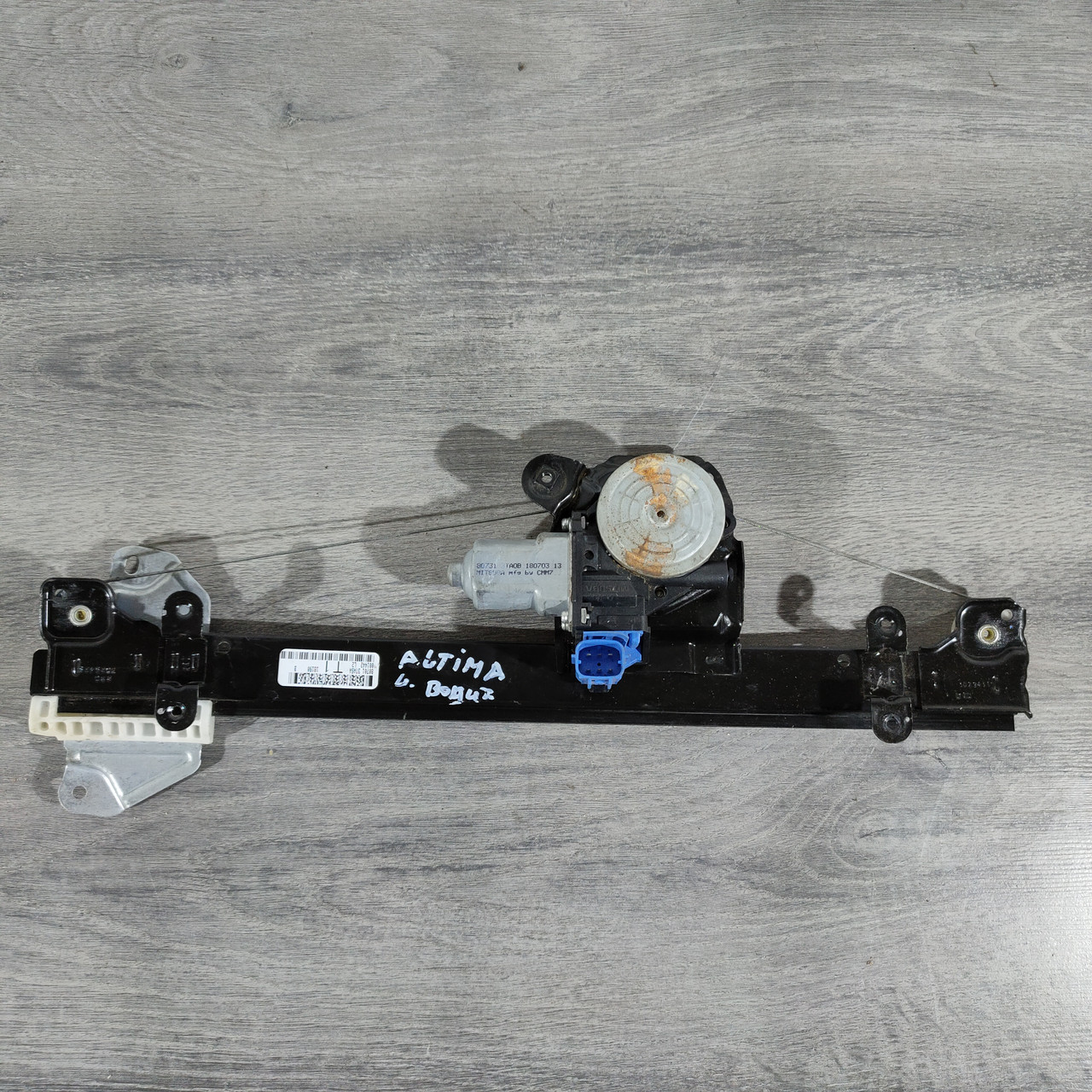 Склопідіймач з мотором передній лівий Nissan Altima 13-18 80721-3TA2A