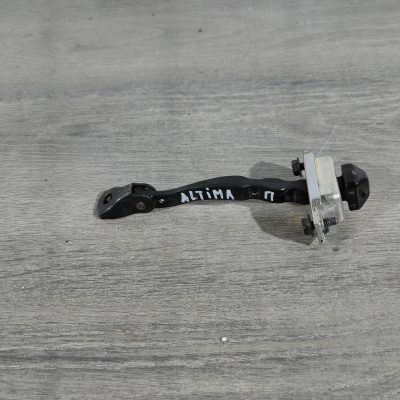 Обмежувач дверей передньої правої Nissan Altima 16-18 80430-9HP0A
