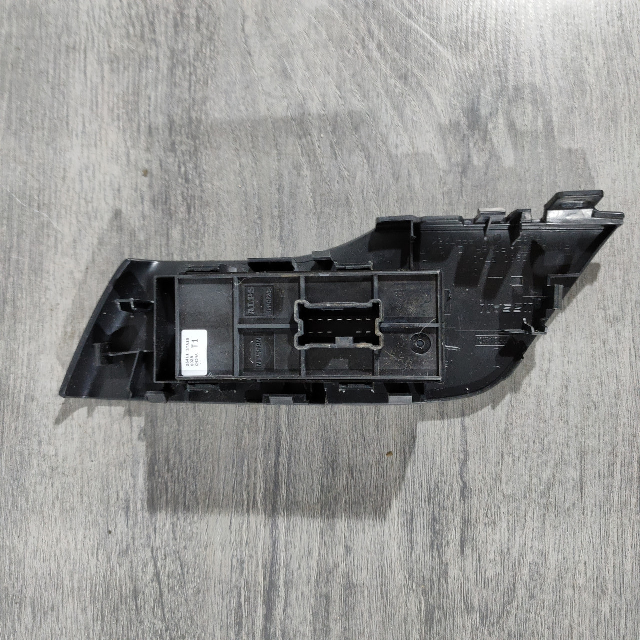 Керування склопідіймачем переднім правим Nissan Altima 13-18 чорн, manual 25411-3TA4A - Зображення 2