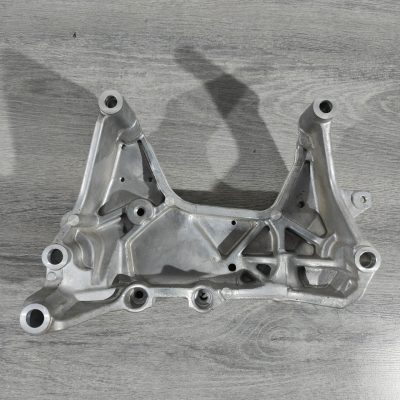 Кронштейн подушки двигуна правий Nissan Altima 13-18 2.5 11231-3TS1A
