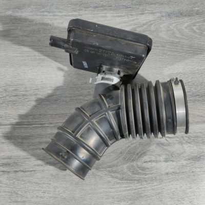 Повітровід Nissan Altima 13-18 16576-3TA0B