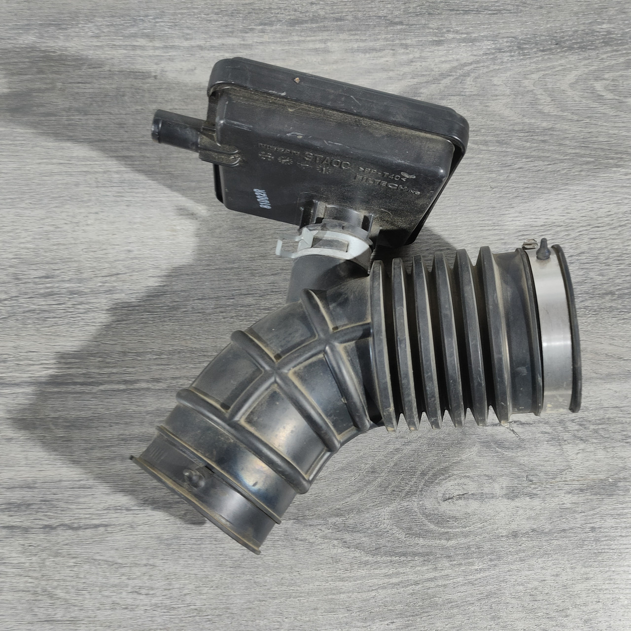Повітровід Nissan Altima 13-18 16576-3TA0B - Зображення 2