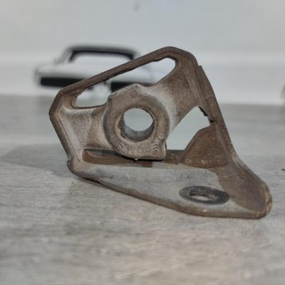 Кронштейн приймальної труби Nissan Altima 13-18 2.5 20611-3TA0B