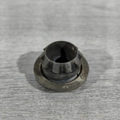 Кронштейн радіатора нижній лівий Nissan Altima 13-18 21507-3TA0A