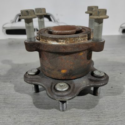 Ступиця задня права Nissan Altima 13-18 43202-3JA1A